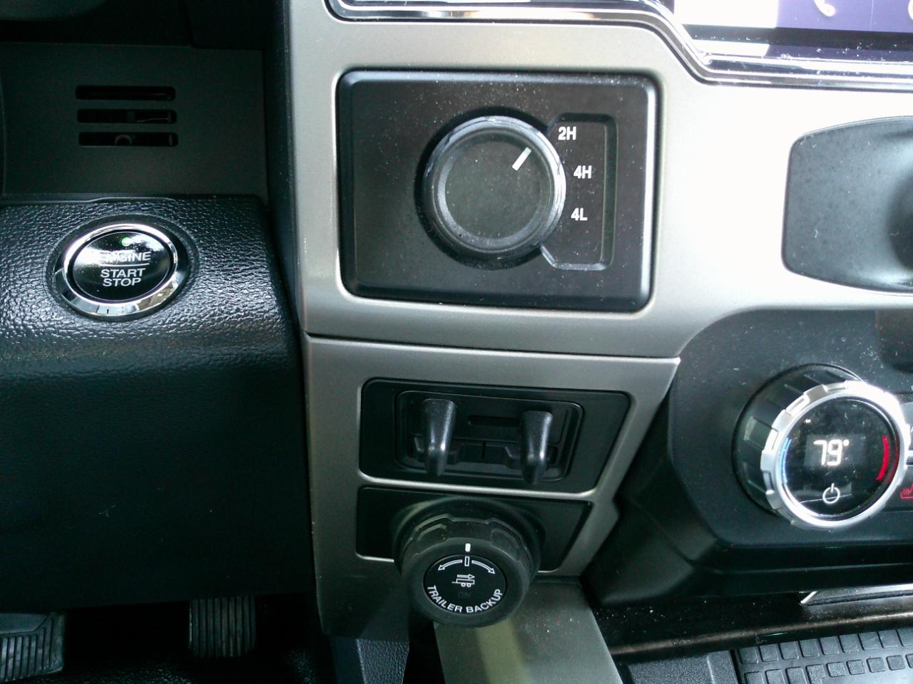 Ford F-350 SD Lariat Crew Cab Long Bed DRW 4WD 2022