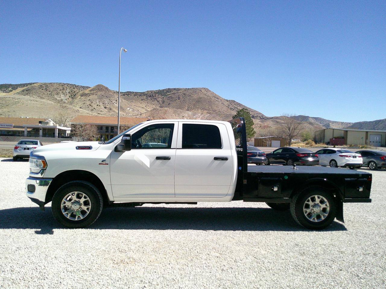 RAM 3500 Tradesman Crew Cab 4WD 2024