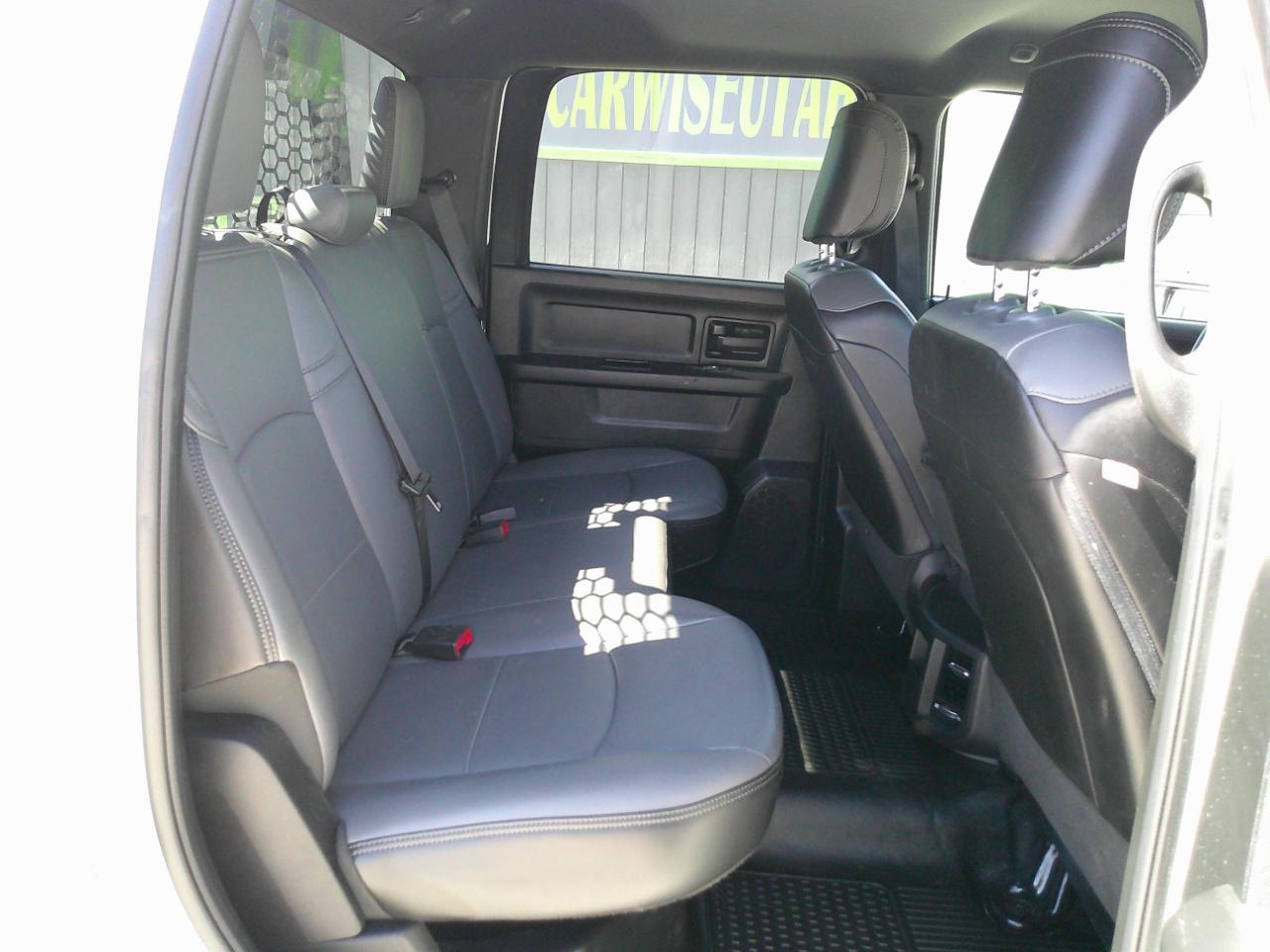 RAM 3500 Tradesman Crew Cab 4WD 2024