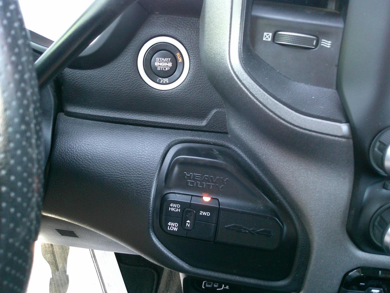 RAM 3500 Tradesman Crew Cab 4WD DRW 2024