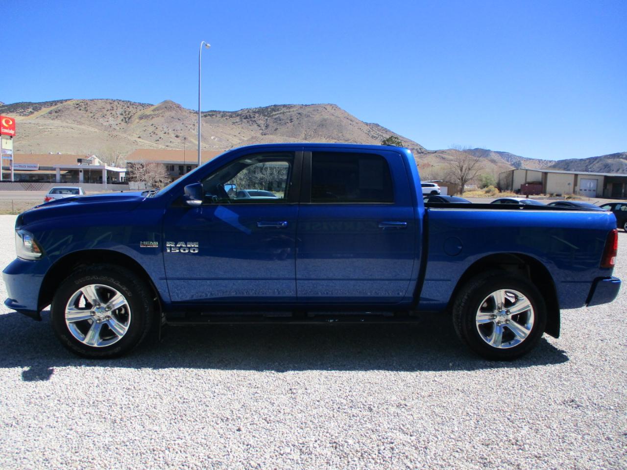 RAM 1500 Sport Crew Cab SWB 4WD 2017