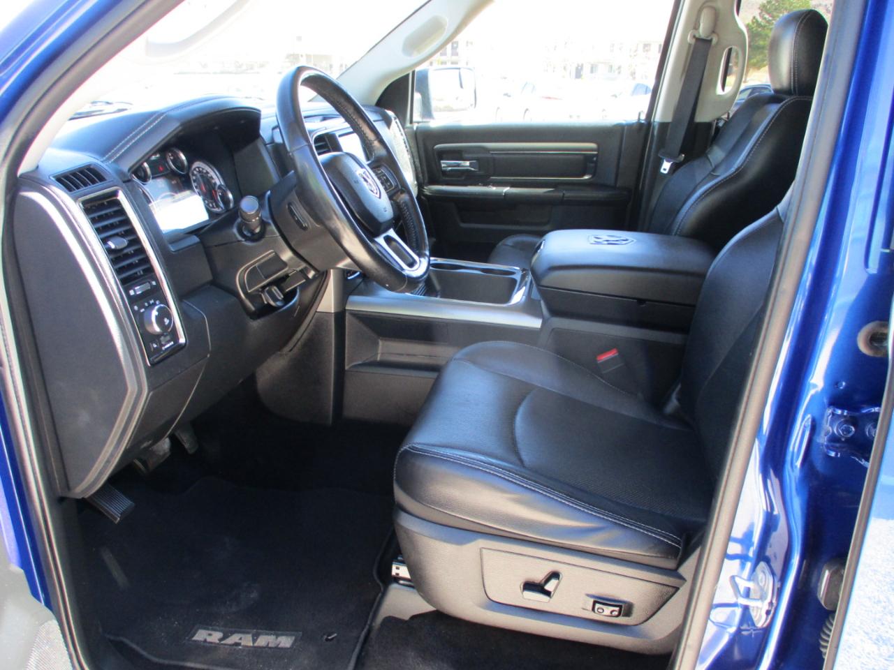 RAM 1500 Sport Crew Cab SWB 4WD 2017