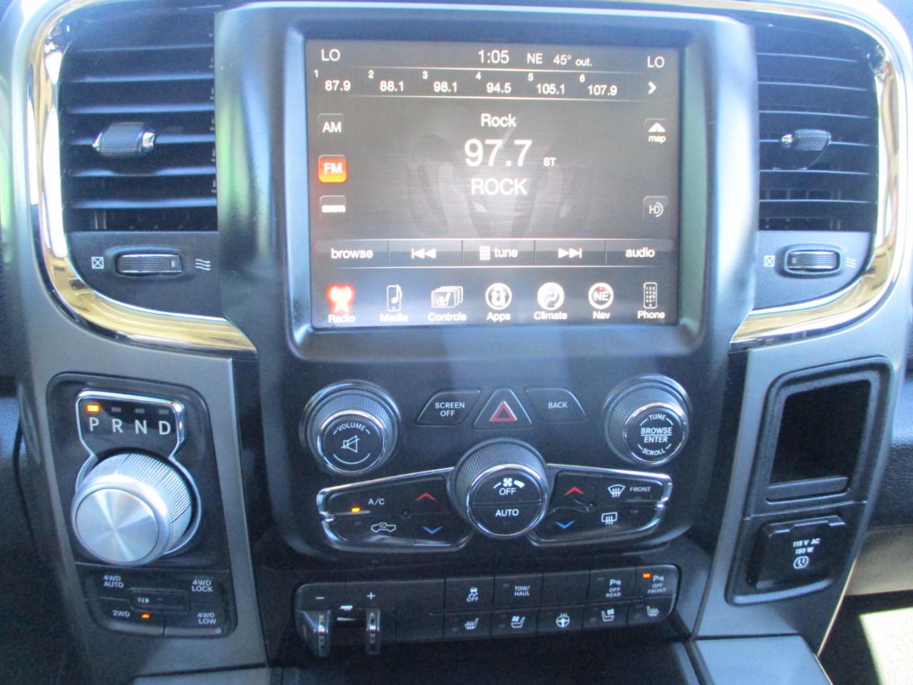 RAM 1500 Sport Crew Cab SWB 4WD 2017