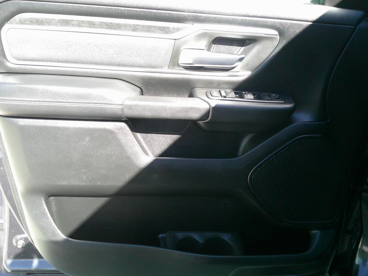 RAM 1500 Big Horn Crew Cab SWB 4WD 2019