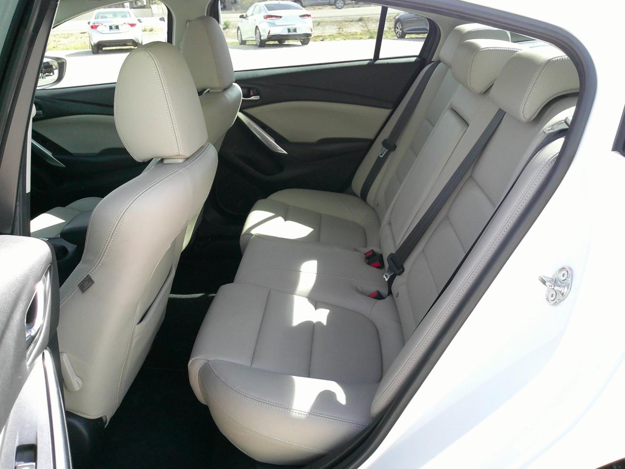 Mazda MAZDA6 i Touring 2015