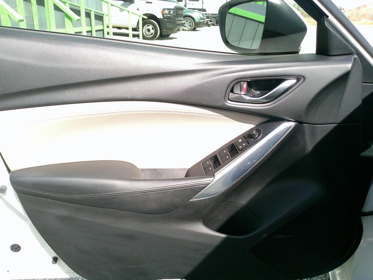 Mazda MAZDA6 i Touring 2015