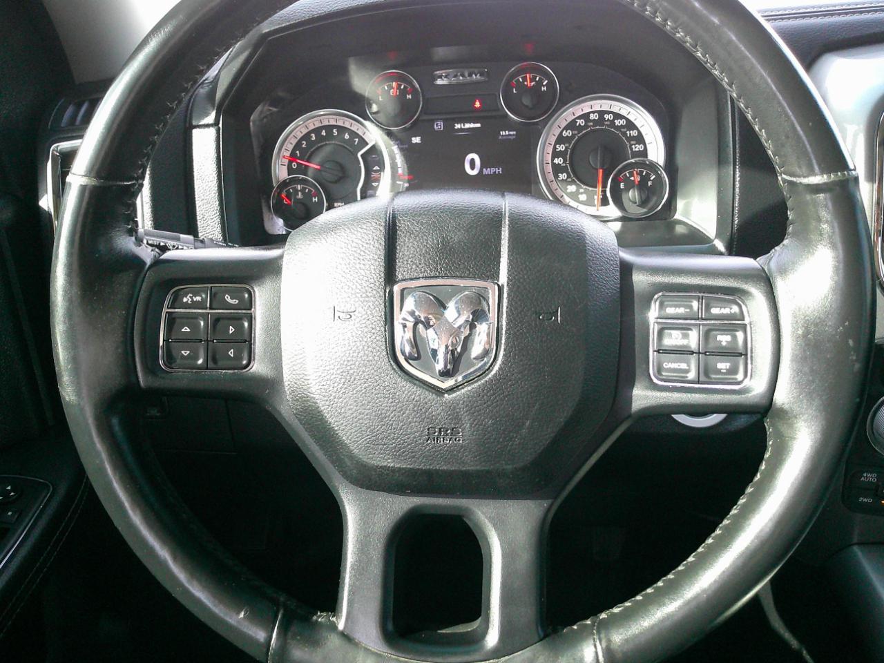 RAM 1500 Sport Crew Cab SWB 4WD 2017