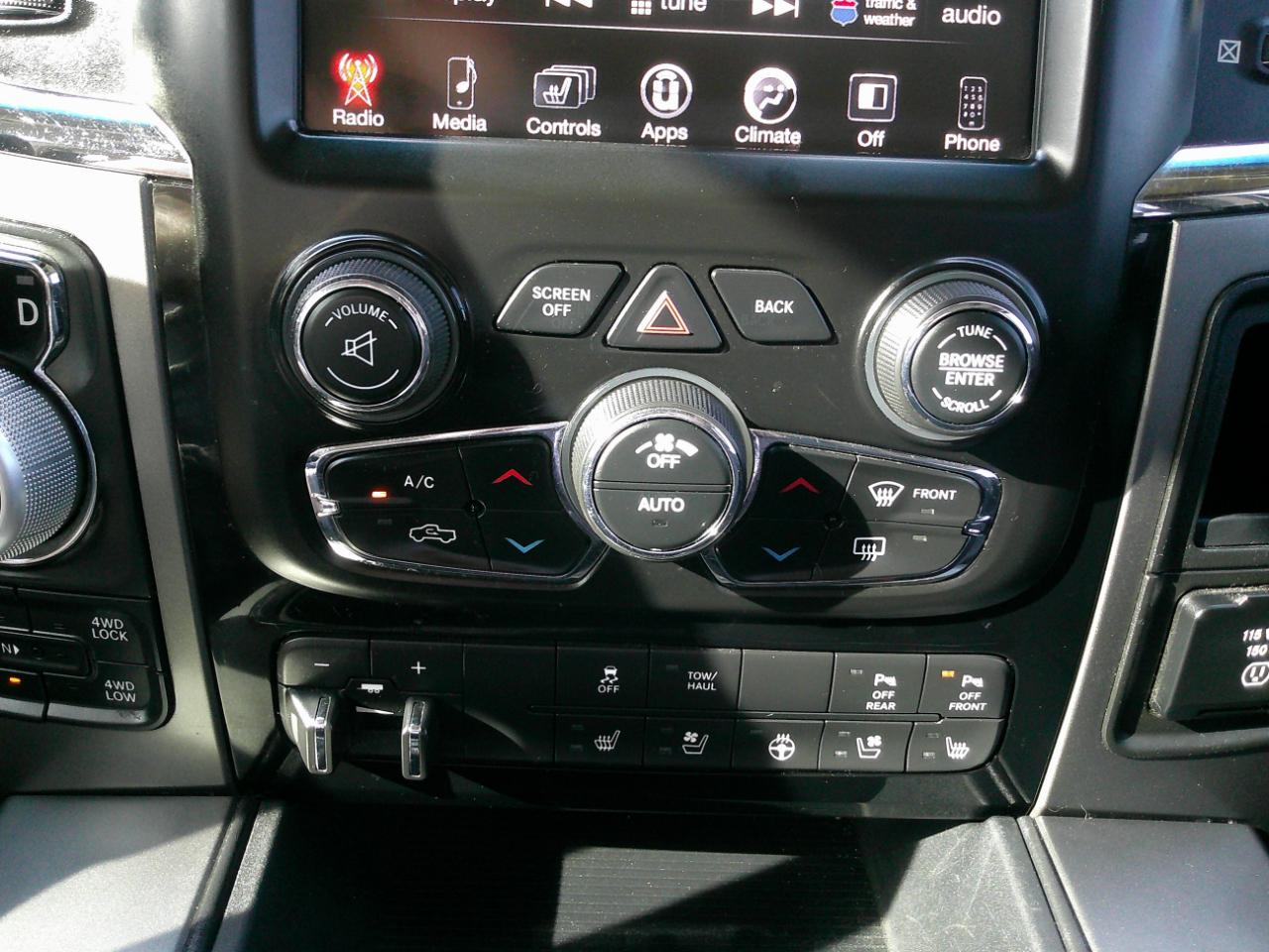 RAM 1500 Sport Crew Cab SWB 4WD 2017