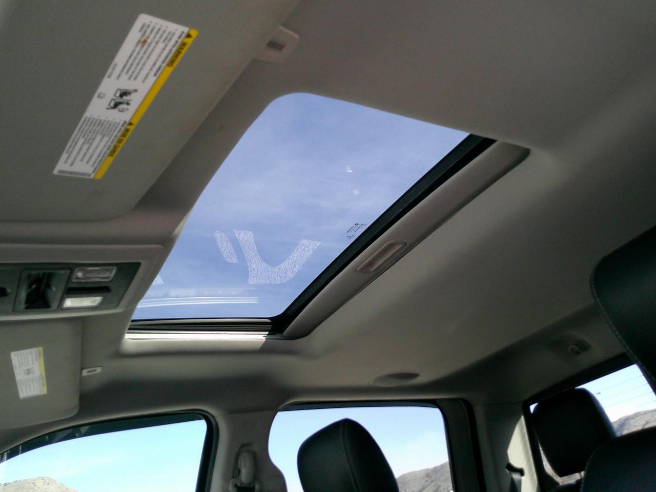 RAM 1500 Sport Crew Cab SWB 4WD 2017