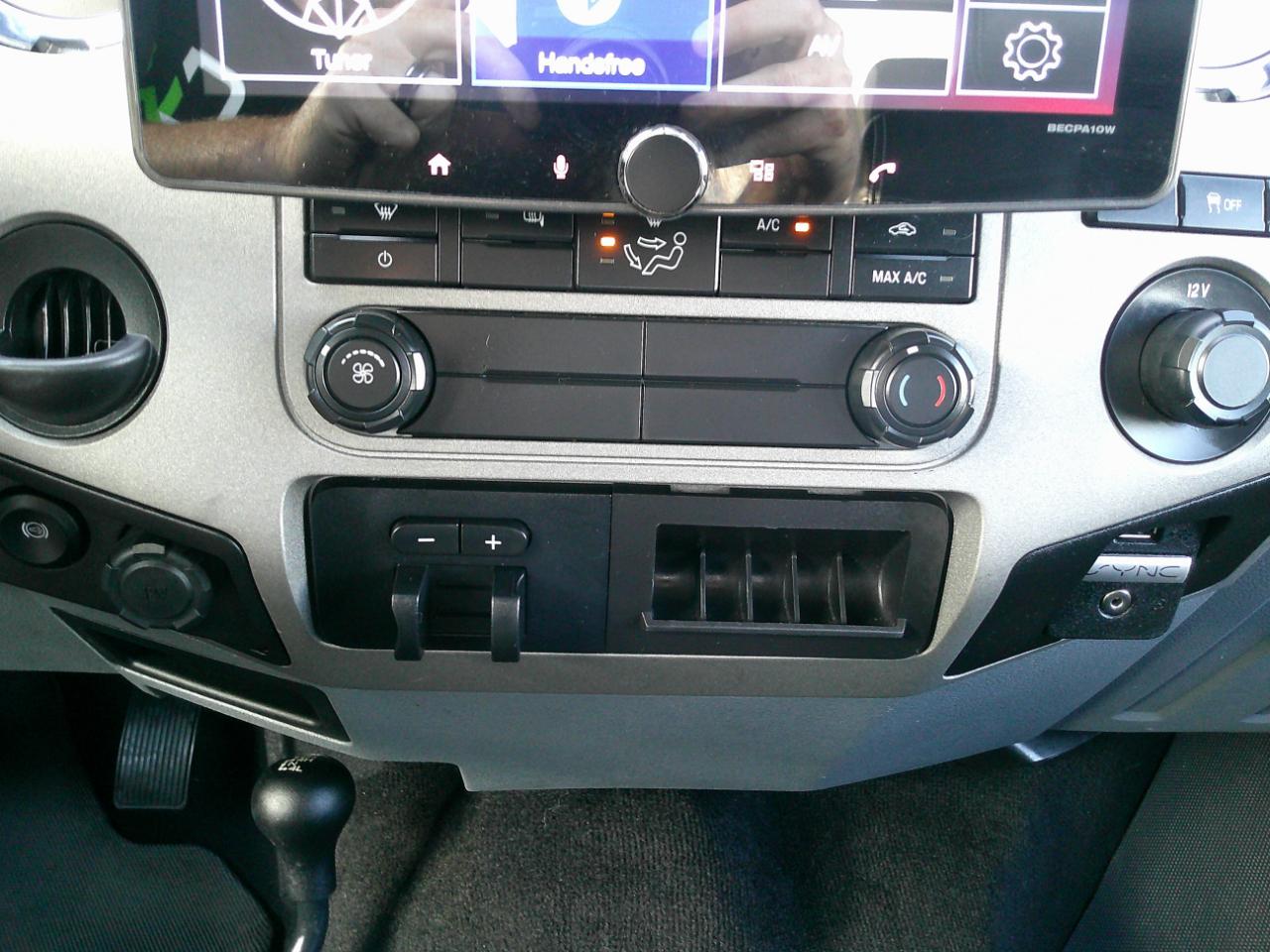 Ford F-250 SD XLT Crew Cab 4WD 2016