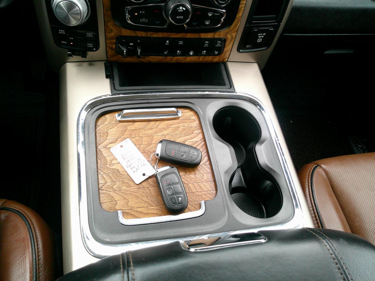 RAM 1500 Longhorn Crew Cab SWB 4WD 2017