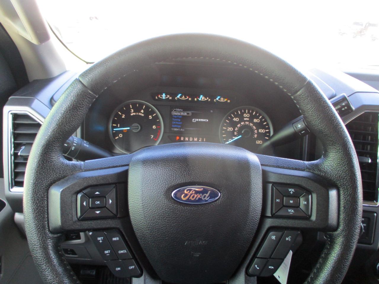 Ford F-150 XLT SuperCrew 5.5-ft. Bed 4WD 2015