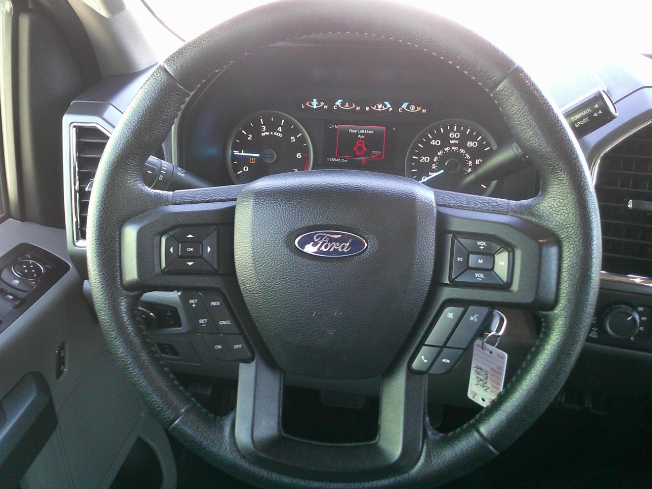 Ford F-150 XLT SuperCrew 5.5-ft. Bed 4WD 2015