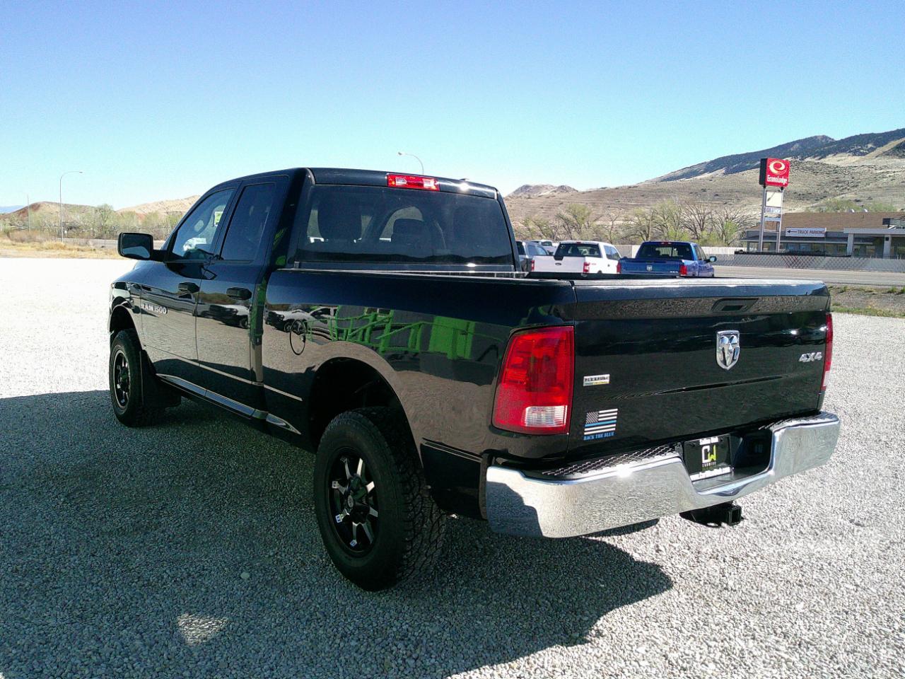 RAM 1500 ST Quad Cab 4WD 2012