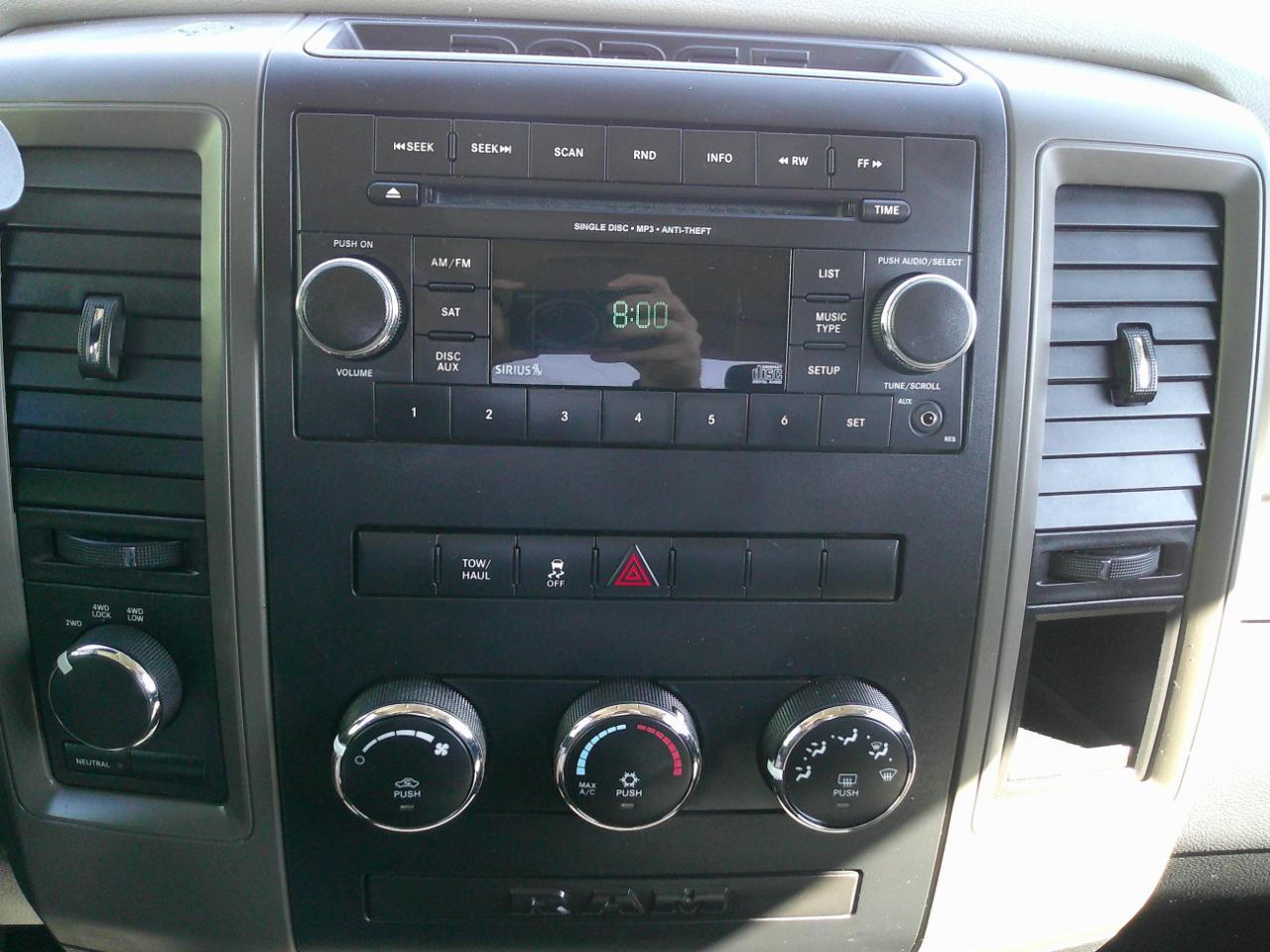 RAM 1500 ST Quad Cab 4WD 2012