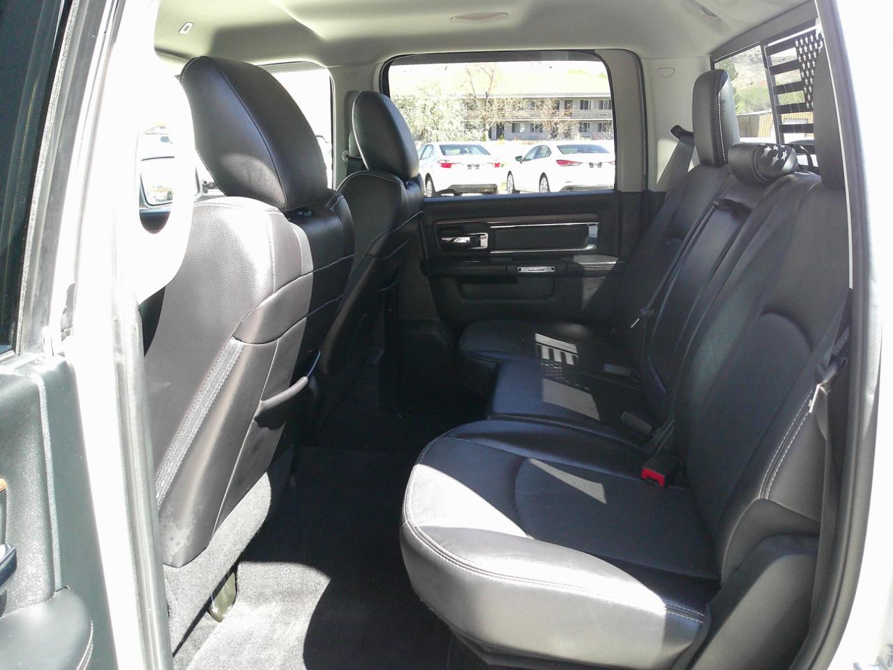 RAM 1500 Laramie Crew Cab SWB 4WD 2017