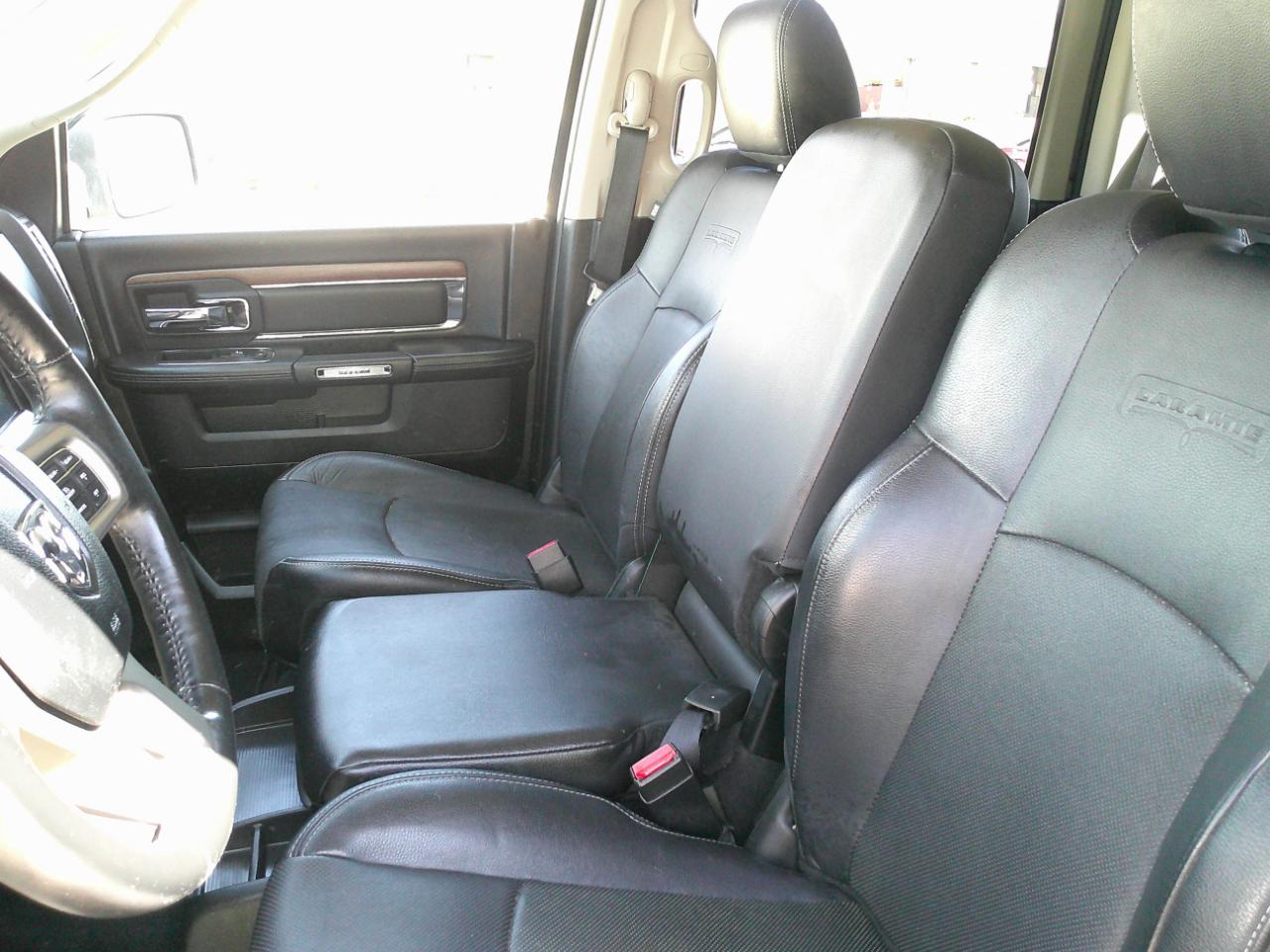 RAM 1500 Laramie Crew Cab SWB 4WD 2017