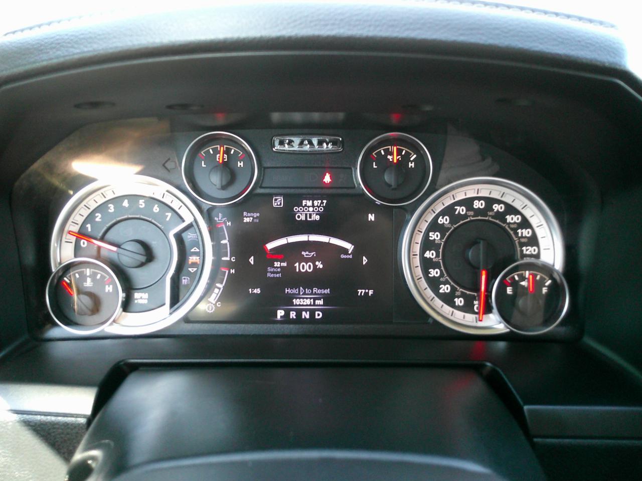 RAM 1500 Laramie Crew Cab SWB 4WD 2017