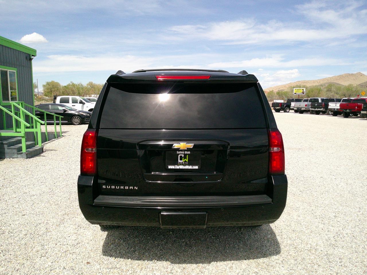 Chevrolet Suburban LT 1500 4WD 2015
