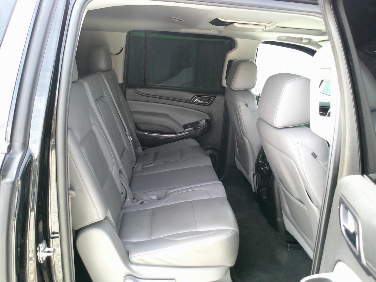 Chevrolet Suburban LT 1500 4WD 2015
