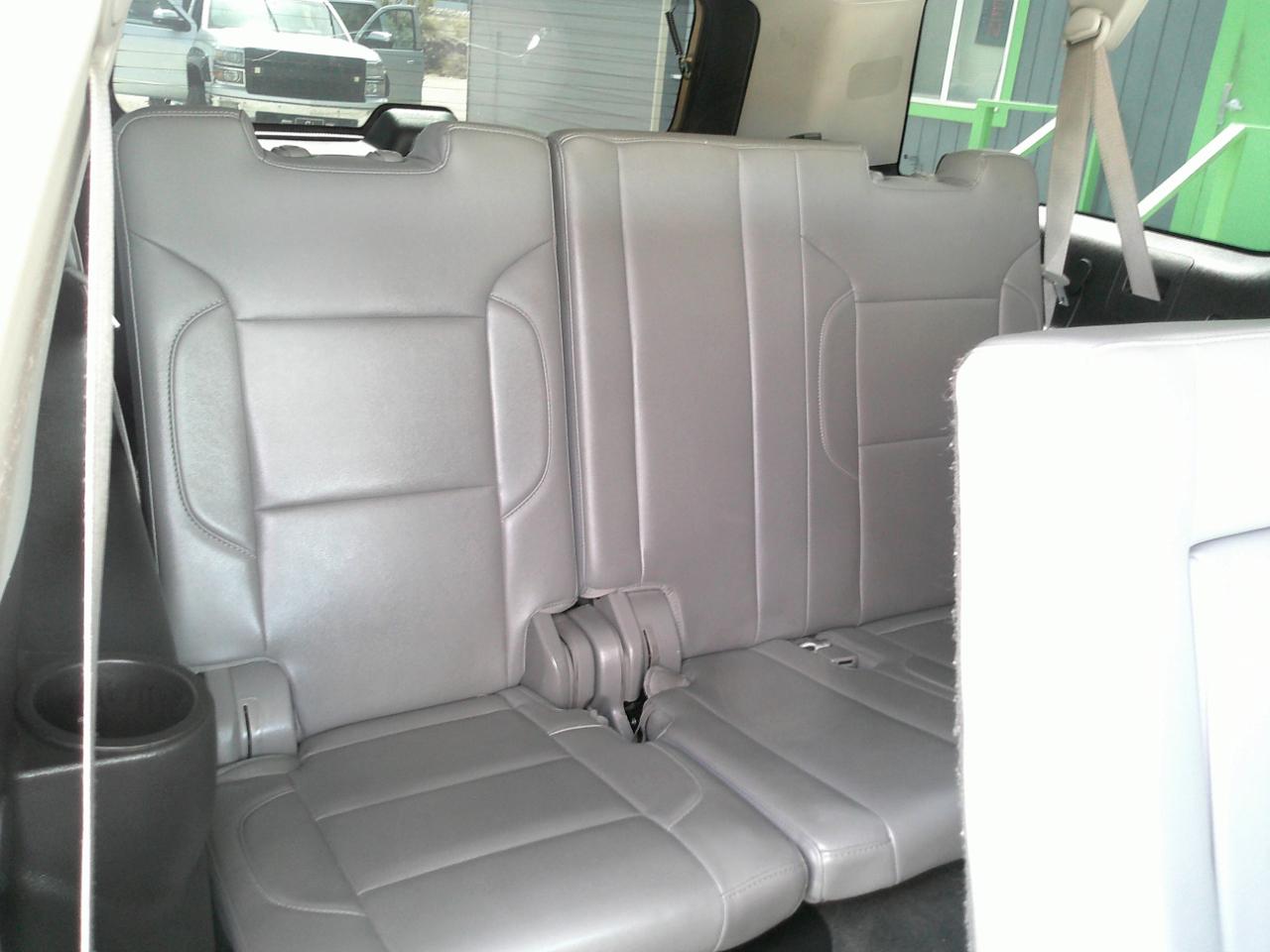 Chevrolet Suburban LT 1500 4WD 2015