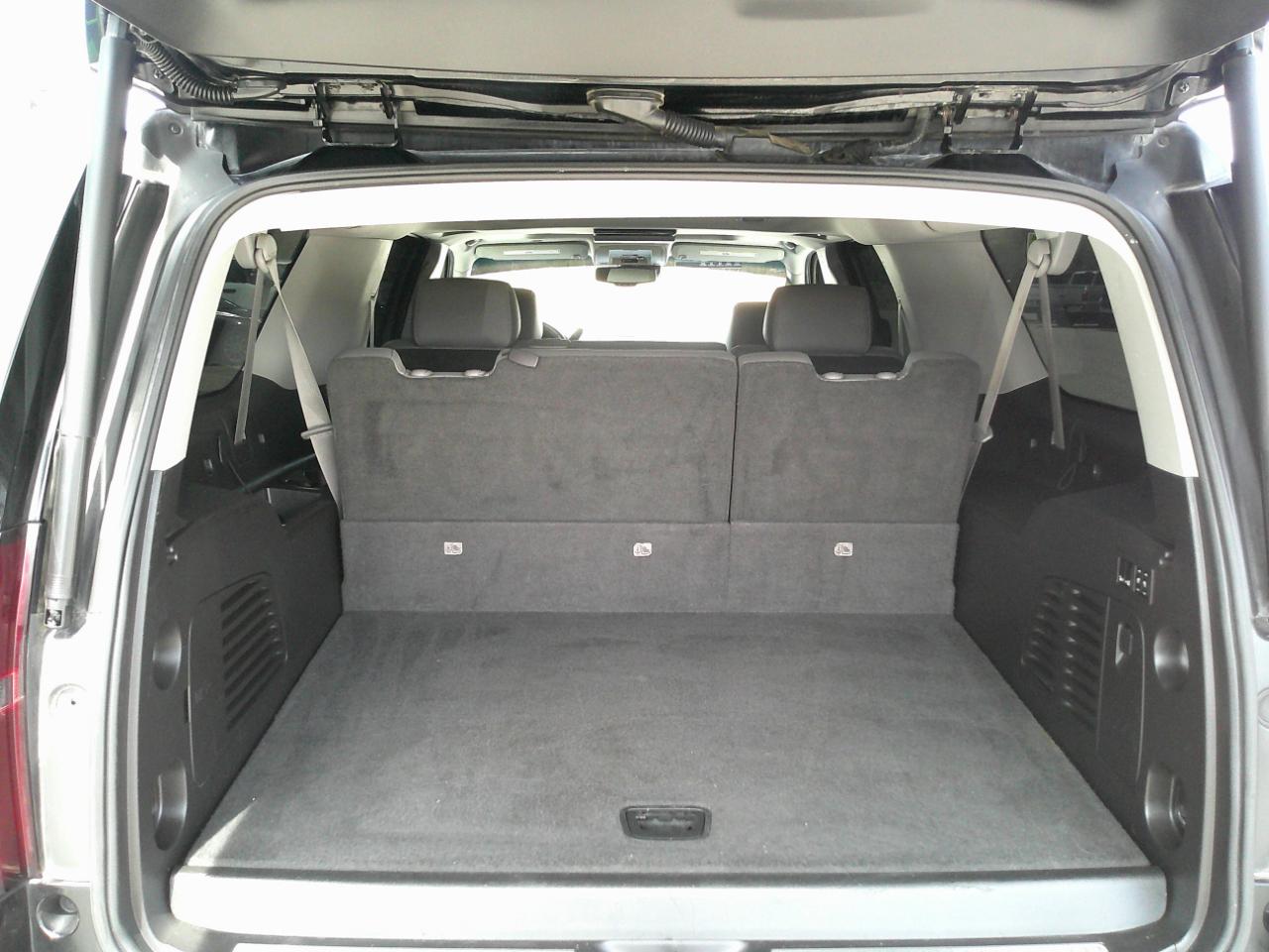 Chevrolet Suburban LT 1500 4WD 2015