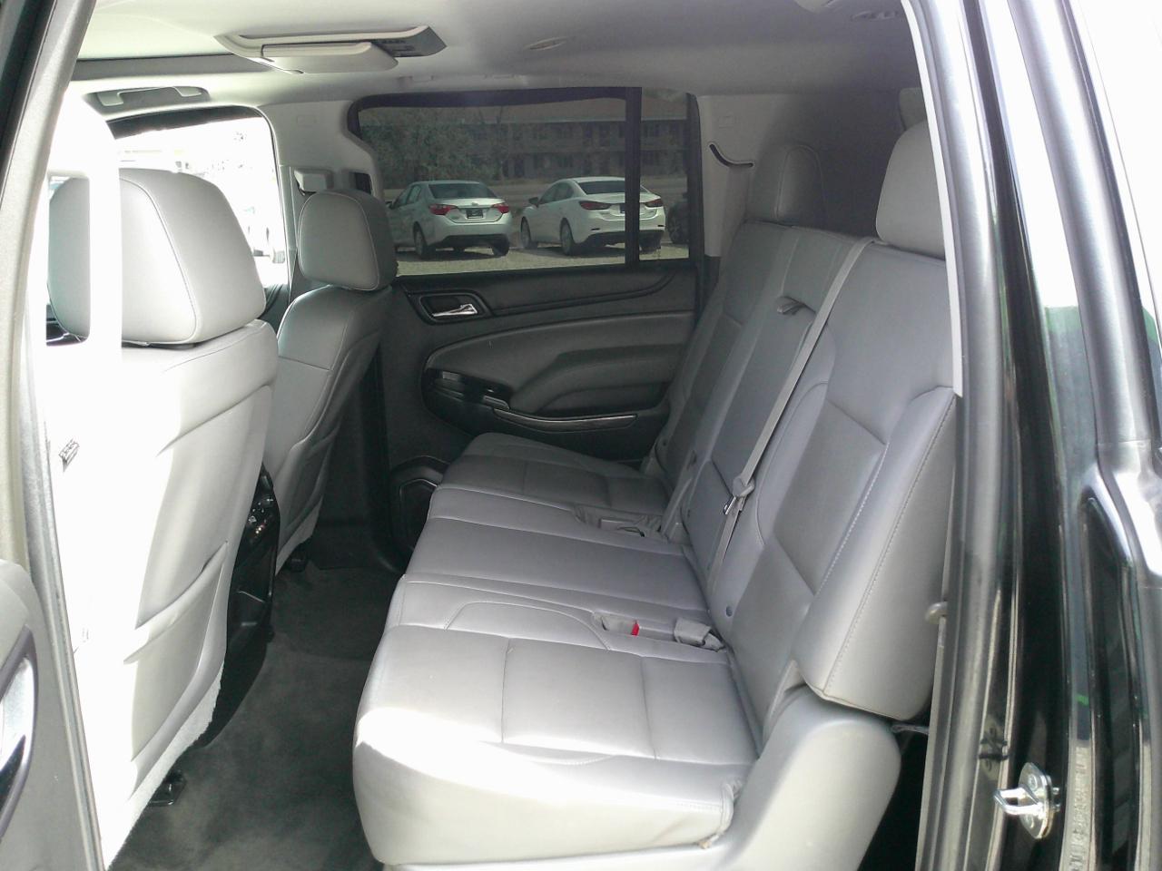Chevrolet Suburban LT 1500 4WD 2015