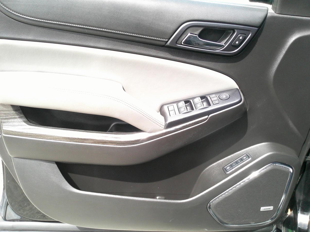 Chevrolet Suburban LT 1500 4WD 2015