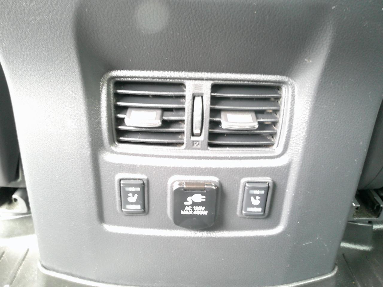 Nissan Titan XD Platinum Reserve Crew Cab 4WD 2018