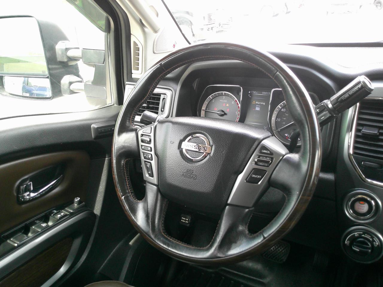 Nissan Titan XD Platinum Reserve Crew Cab 4WD 2018