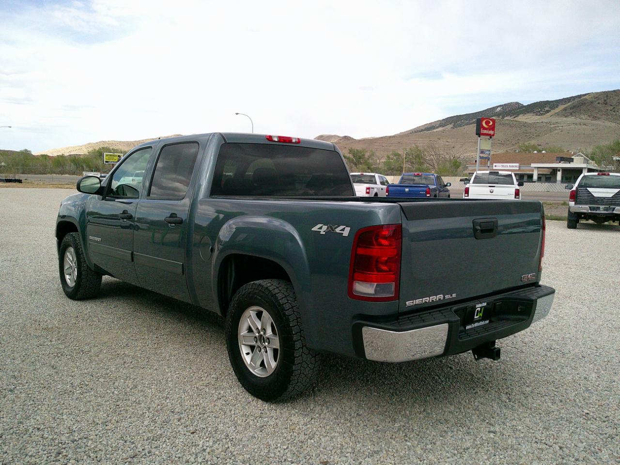 GMC Sierra 1500 SLE Crew Cab 4WD 2013
