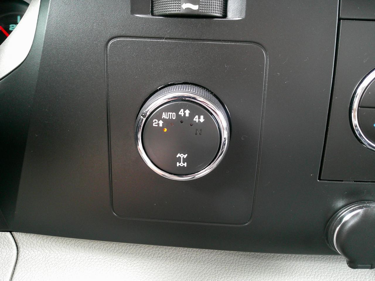 GMC Sierra 1500 SLE Crew Cab 4WD 2013