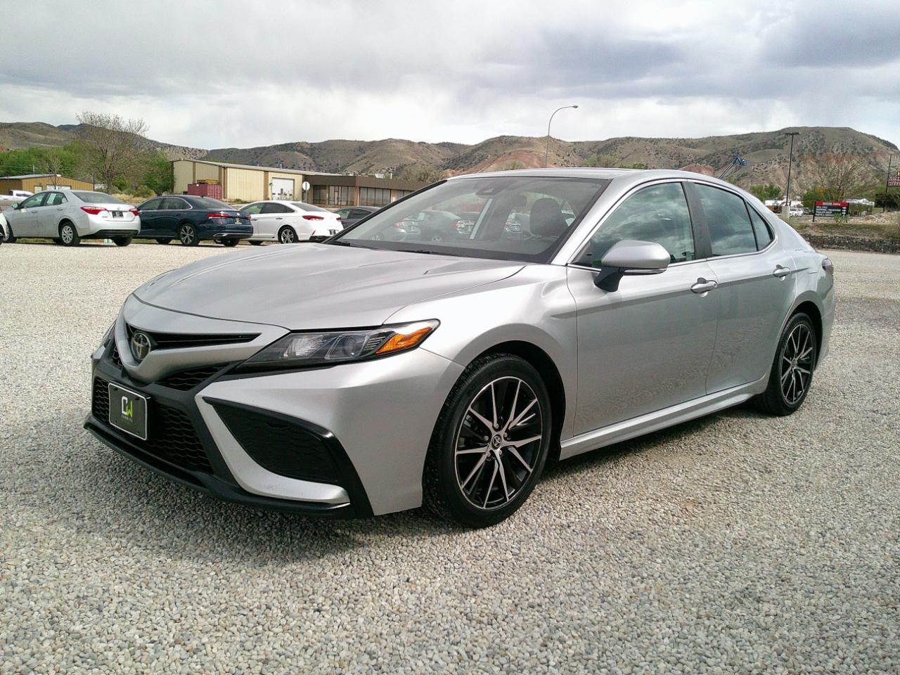 Toyota Camry SE 2022