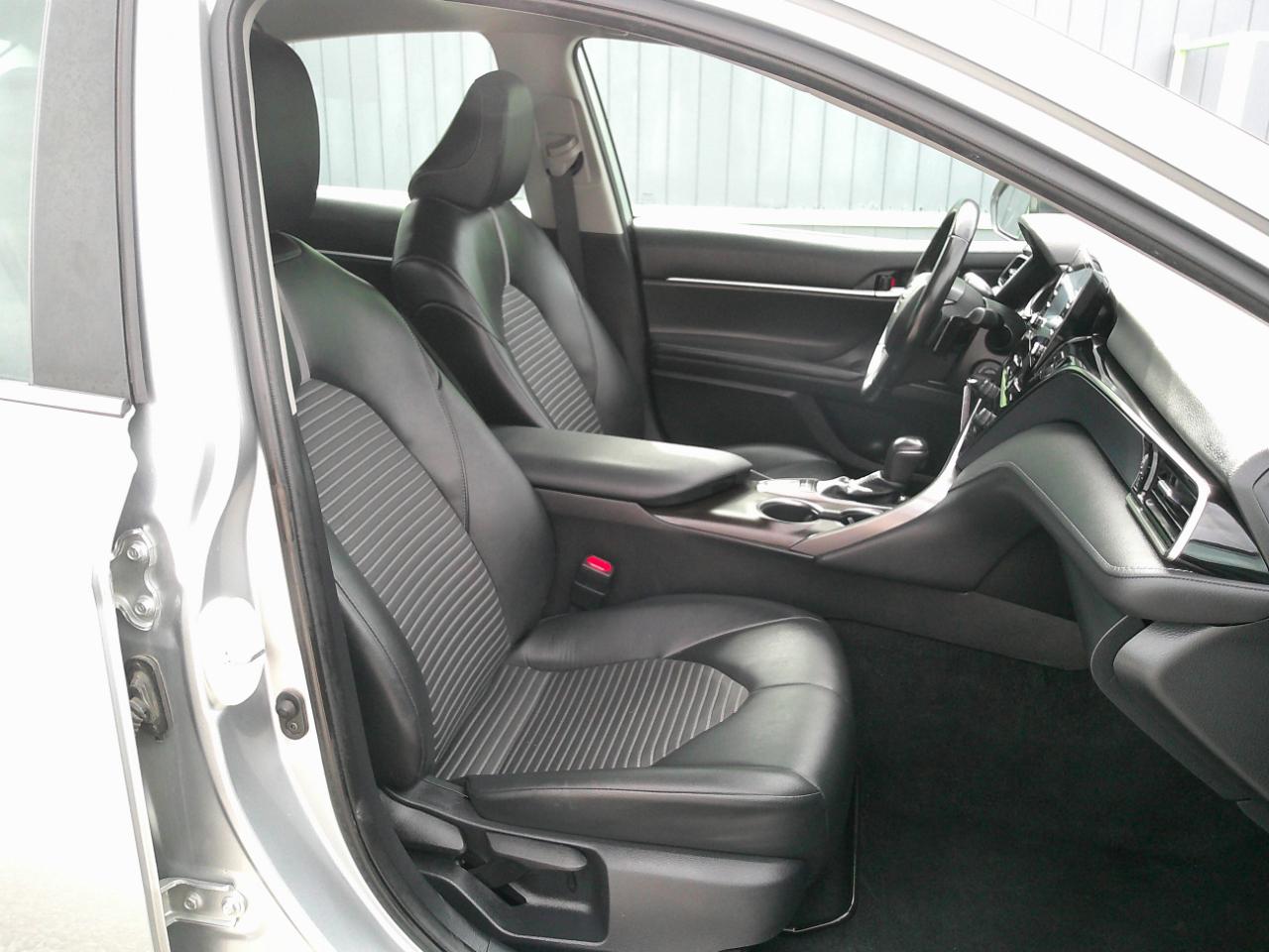 Toyota Camry SE 2022