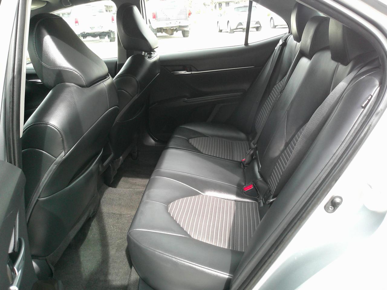 Toyota Camry SE 2022