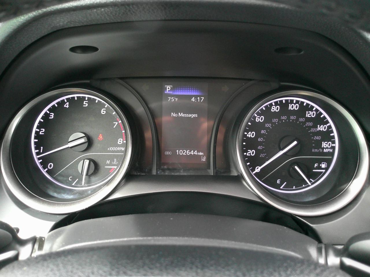 Toyota Camry SE 2022