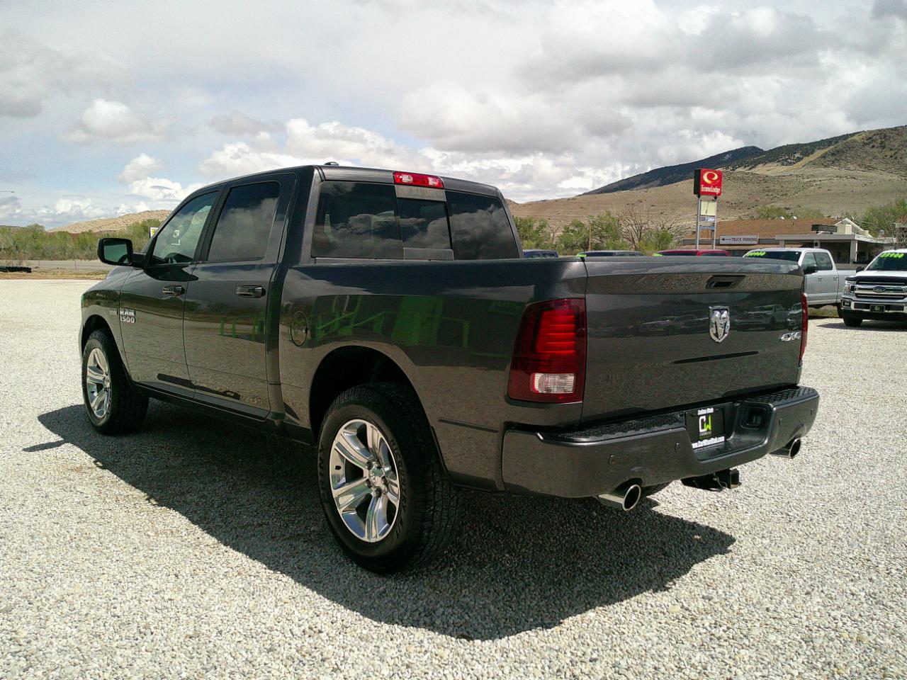 RAM 1500 Sport Crew Cab SWB 4WD 2017