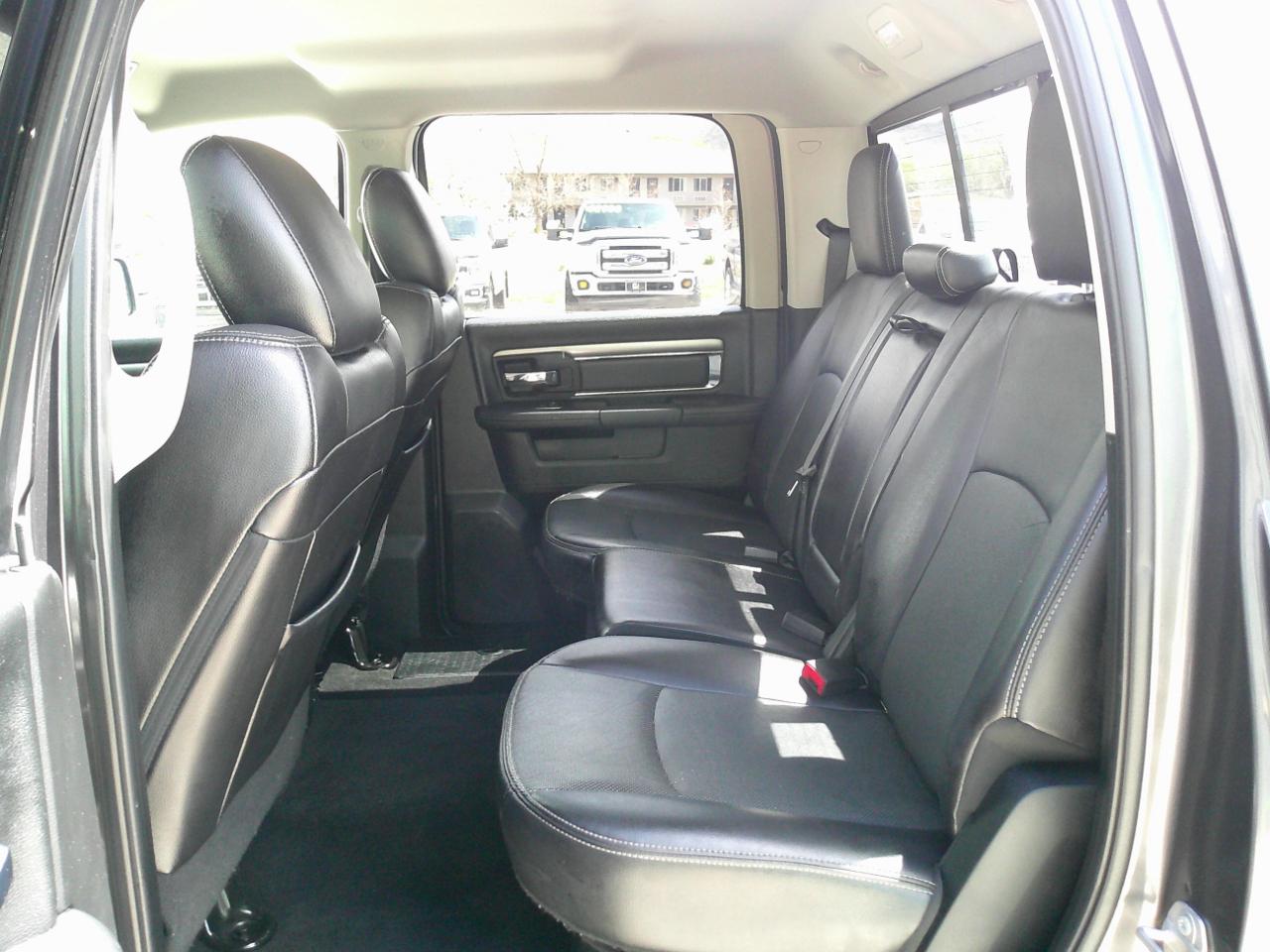 RAM 1500 Sport Crew Cab SWB 4WD 2017