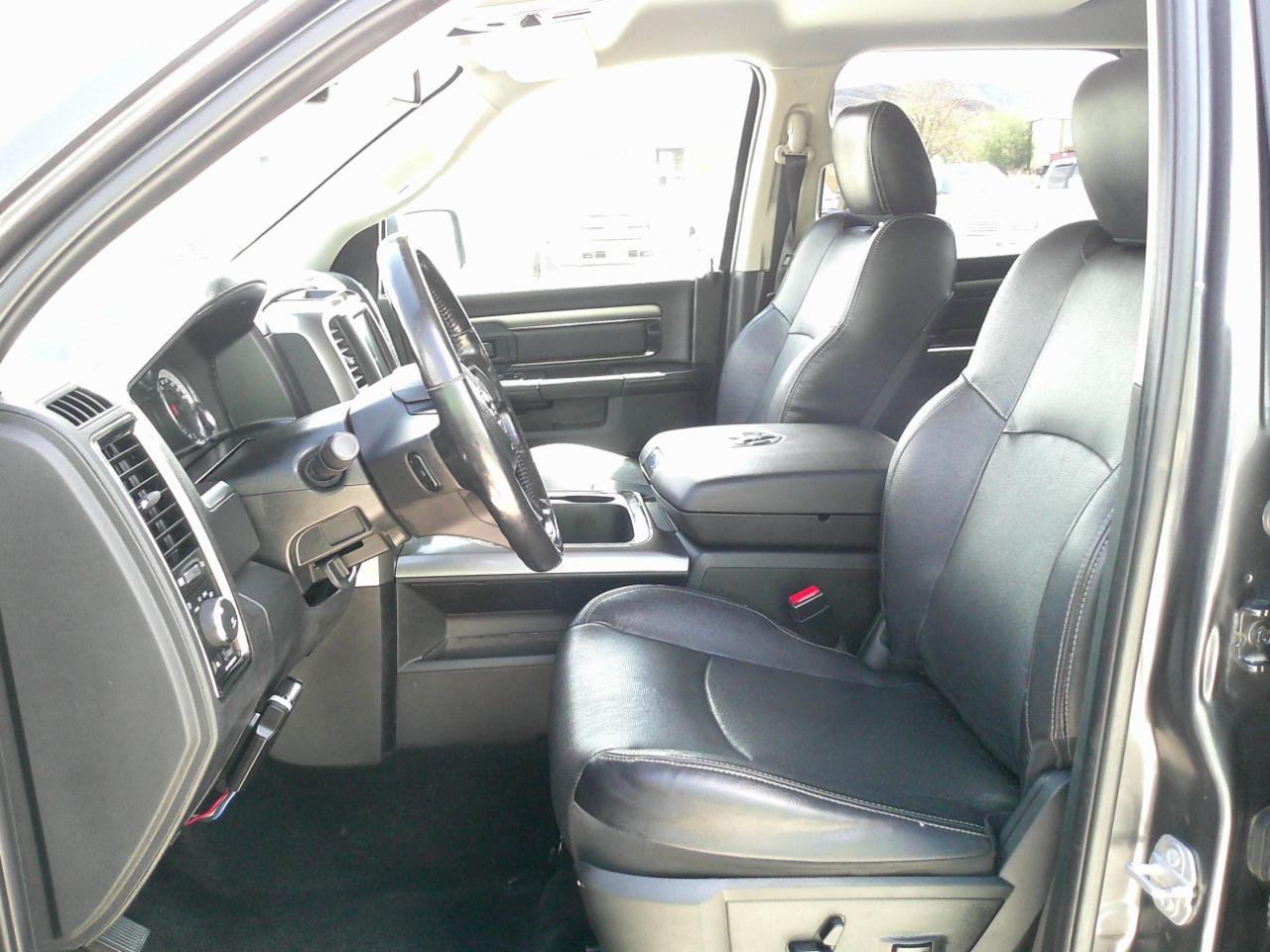 RAM 1500 Sport Crew Cab SWB 4WD 2017