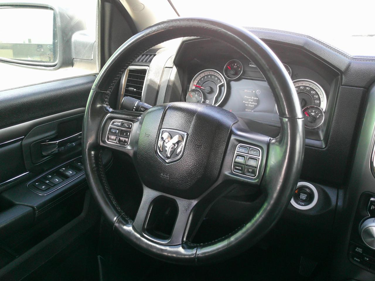 RAM 1500 Sport Crew Cab SWB 4WD 2017