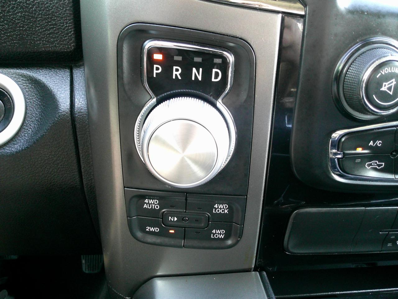 RAM 1500 Sport Crew Cab SWB 4WD 2017