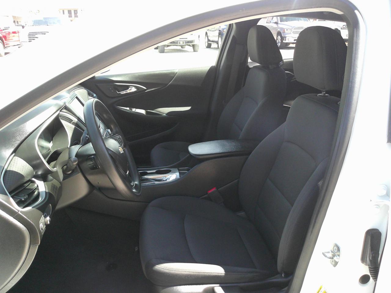Chevrolet Malibu LS 2017