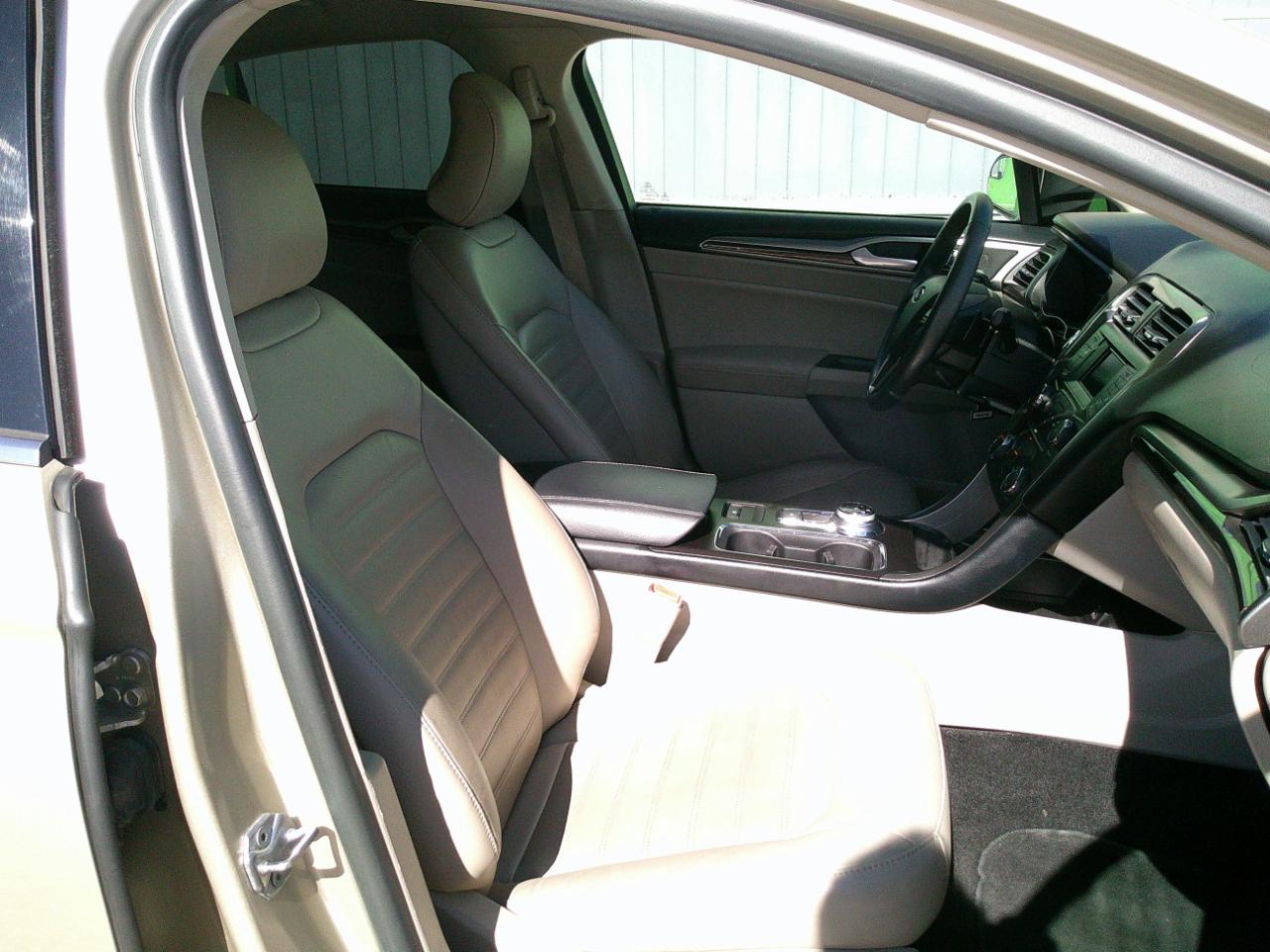 Ford Fusion SE 2017