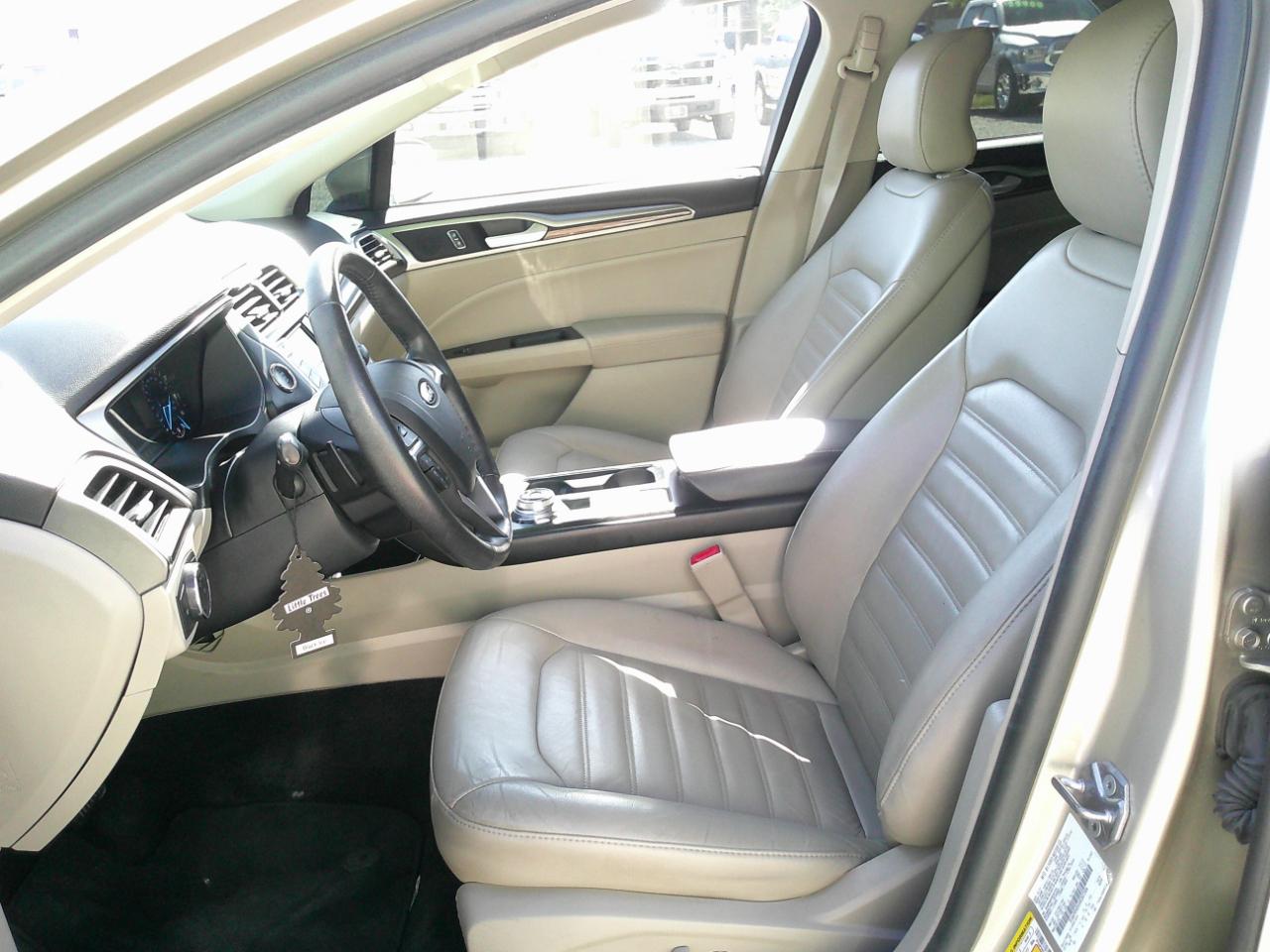 Ford Fusion SE 2017