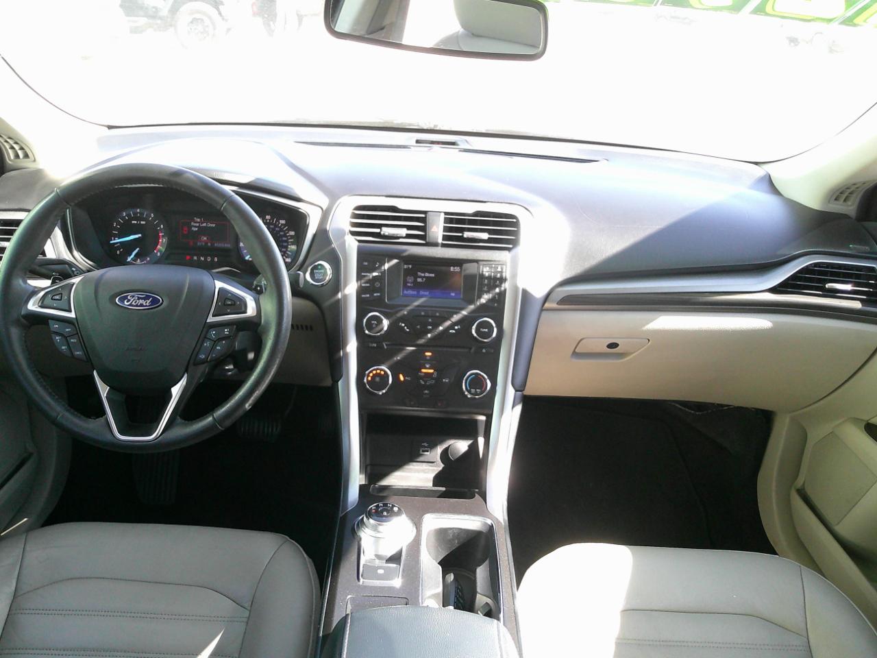 Ford Fusion SE 2017