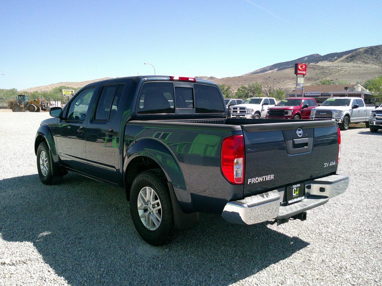 Nissan Frontier SV Crew Cab 4WD 2016