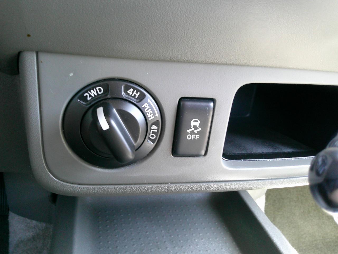 Nissan Frontier SV Crew Cab 4WD 2016