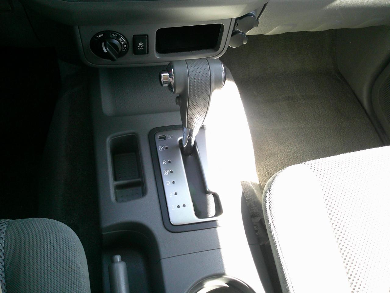 Nissan Frontier SV Crew Cab 4WD 2016