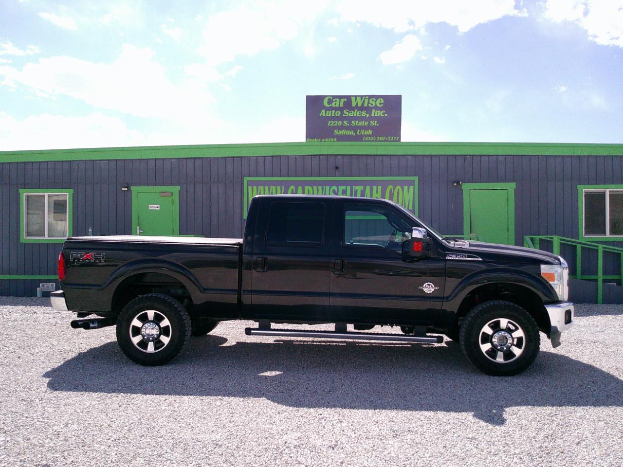 Ford F-350 SD Lariat Crew Cab 4WD 2011