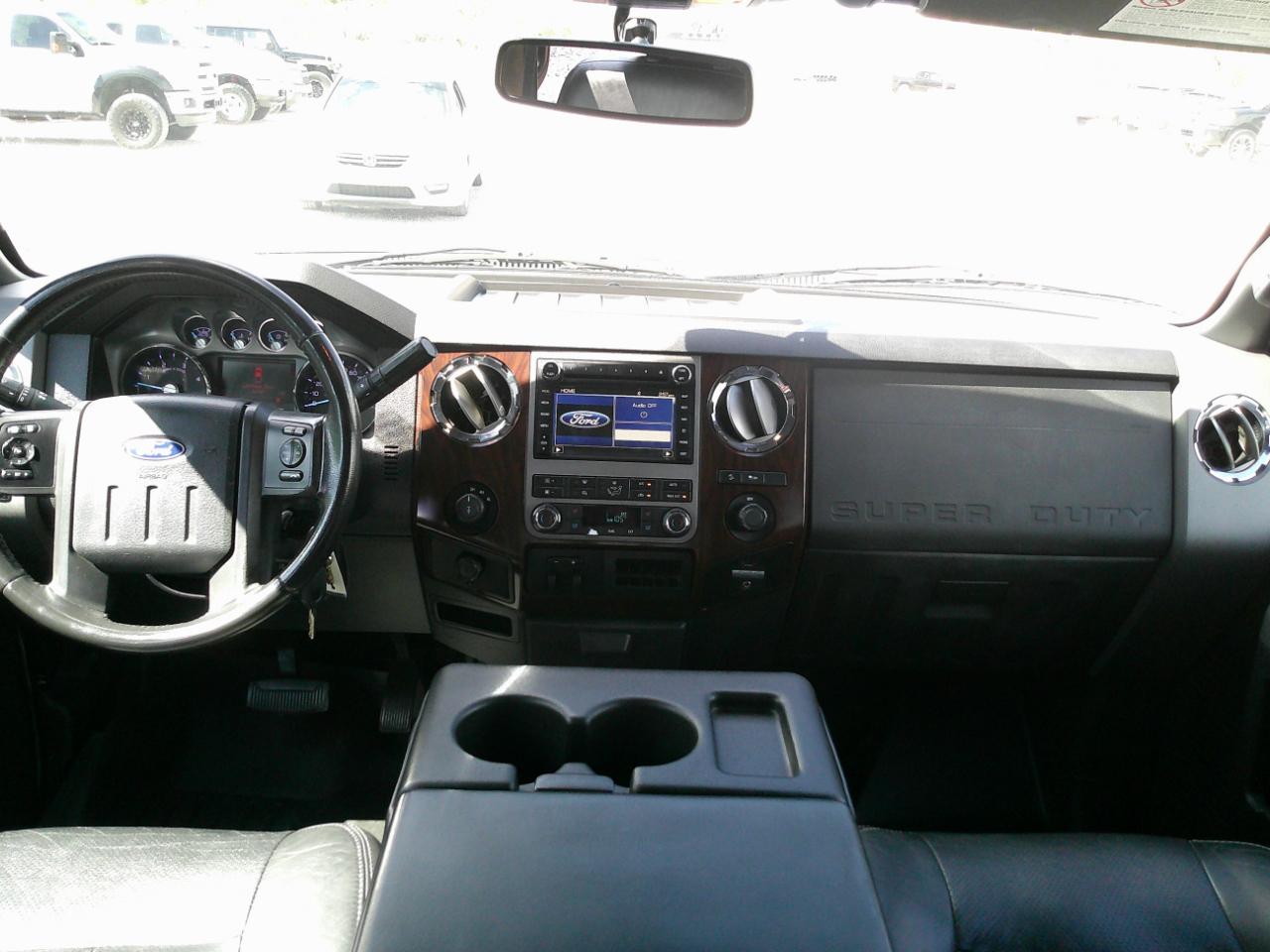 Ford F-350 SD Lariat Crew Cab 4WD 2011